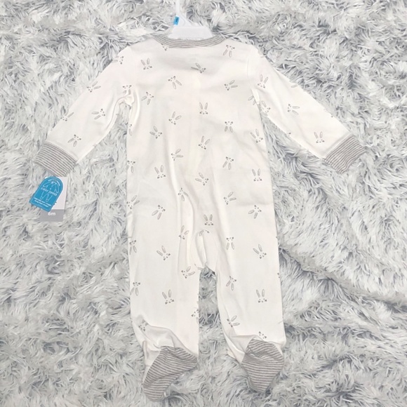 Carter’s white and gray bunny footie - Picture 4 of 6
